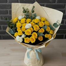 Букет цветов из:  Розы в Уральском