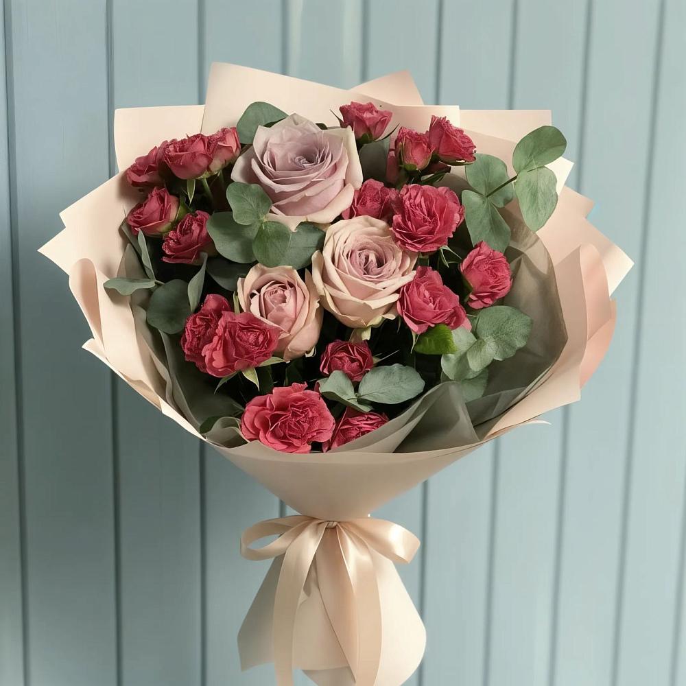 Букет цветов из: Гвоздики и Розы в Уральском