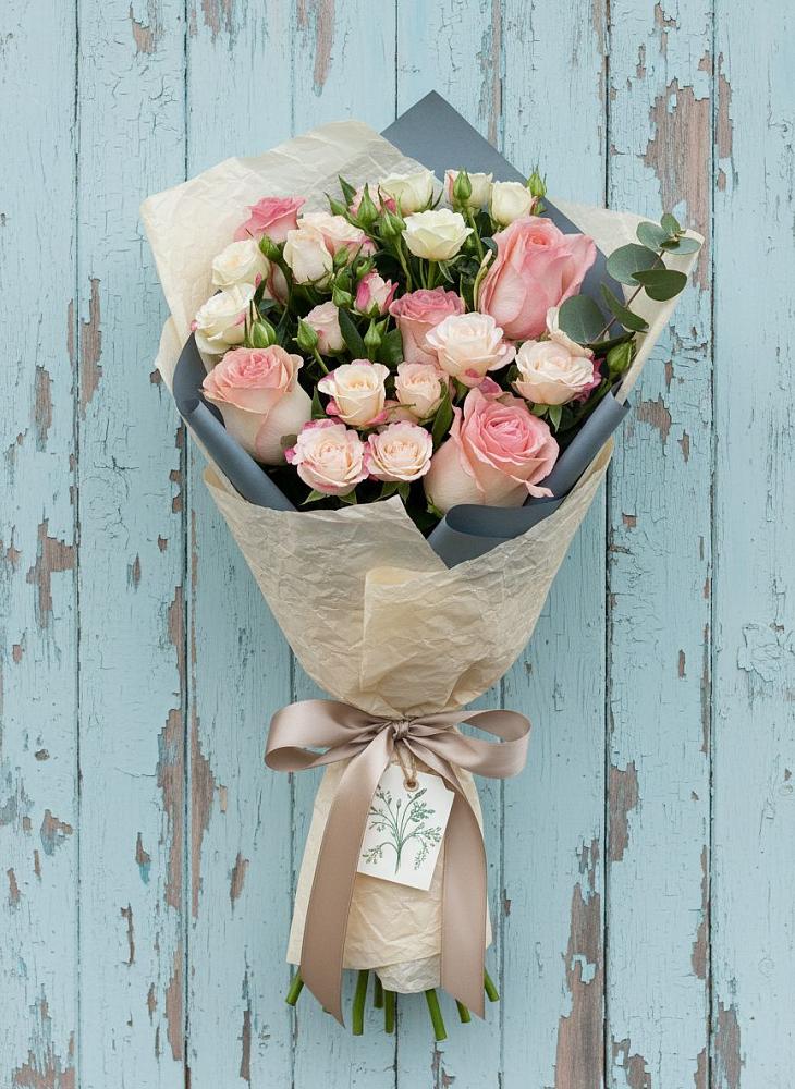 Букет цветов из: Розы в Уральском