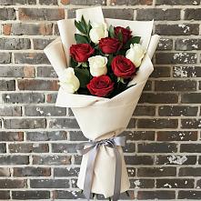 Букет цветов из:  Розы в Уральском