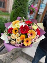 Букет цветов из:  Герберы, Ромашки, Хризантемы, Розы и Подсолнухи #REPLACE_PRED# Уральском