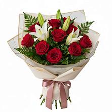 Букет цветов из:  Лилии и Розы в Уральском
