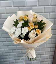 Букет цветов из:  Розы и Хризантемы в Уральском
