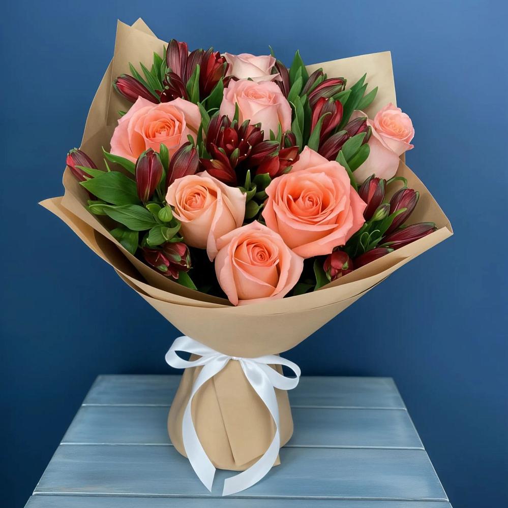 Букет цветов из: Розы и Альстромерии в Уральском