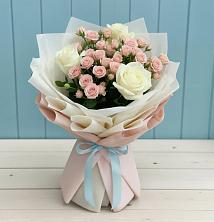 Букет цветов из:  Розы в Уральском