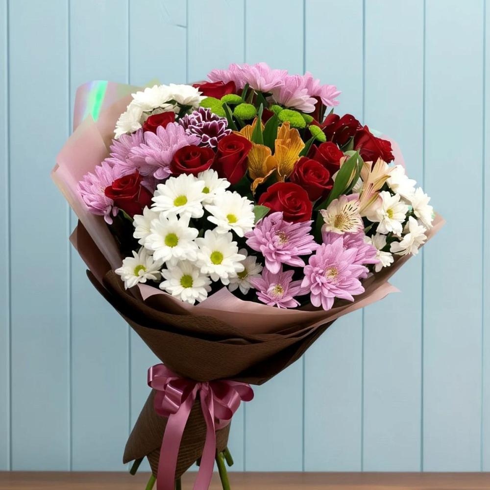 Букет цветов из: Розы, Хризантемы и Альстромерии в Уральском