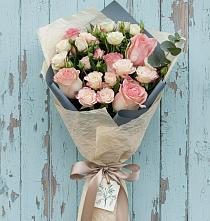 Букет цветов из:  Розы #REPLACE_PRED# Уральском