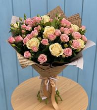 Букет цветов из:  Розы в Уральском