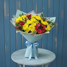 Букет цветов из:  Альстромерии и Хризантемы в Уральском