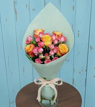 Букет цветов из:  Розы в Уральском