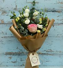 Букет цветов из:  Розы и Лизиантусы #REPLACE_PRED# Уральском